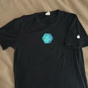 Black Mindful Minute Challenge Apple T-shirt